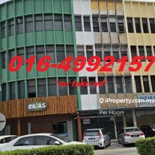 Short walking distance to Time Square, Komtar, The Top.