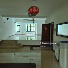 Renovated 8yrs ago well kept 