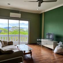 Clean Unit with Greenery View - 1 car park