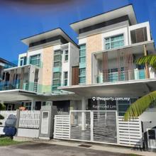 Klebang Utama 3sty Semi D House, 24hrs Security Renovated Full Furnish