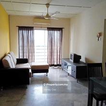 Freehold apartment with lifts, near LRT station