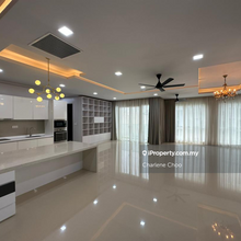Partially furnished unit with 4 plus 1 bedrooms for rent 