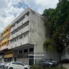 Building with 2 units of 4.5- storey shop for Sale & To Let