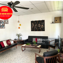 2 Storeys Semi D Located in Greenlane, Island Glades, Georgetown