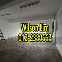 First floor office and very easy to access to KESAS to go to KL