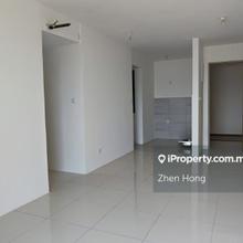 Vivo Executive Apartment. Low Floor. New Condition