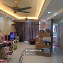 Fully Renovated , Comfort Place , Freehold , 2 Car Park