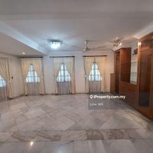 Renovated Well Maintained 2 Storey Semi-D @ OUG