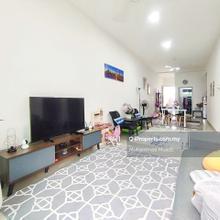 Casa Bluebell Town House Ground Unit, Dengkil Cyberjaya,Cantik Terjaga