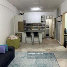 Good Location, Public Transport, Shops, Shopping
