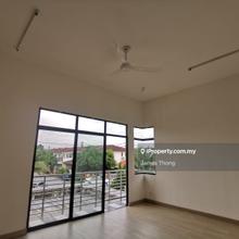 Bandar Tasik Kesuma Semenyih Semi-D with spacious land space