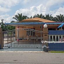 Kesang Laut single storey corner bungalow