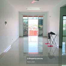 3 Beds & 2 Baths, 2 Car Parking, Facilities & 24-Hour Security
