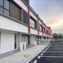 Facing Main Road Shoplot Ready in December!