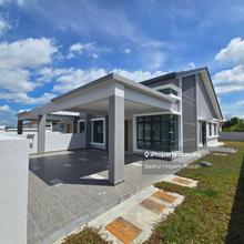 New Semi Detach House Santalia Villa Nilai