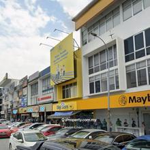 Facing Main Road Unit