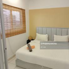 Available on 1st of Jan, got aircond, can accept foreigner