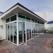 Non bumi Freehold 4 storey Penthouse at Klebang for Sale 