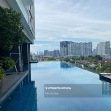 Avantas Residence for sale .Below bank value. Tip top condition unit.