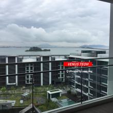 High Condition Condo@The Light Collection 3 With Sea View For Sale!