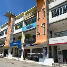 Superb Deal Shoplot In The Market !!