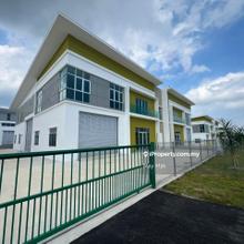 New Nice and Good Location Semi D Factory Warehouse Eco Park for Rent