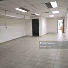 Corner unit facing mainroad