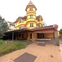 Taman putri jaya, Batu 9, Cheras, 3 storey corner / Security Guard