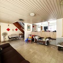 Zaaba, Taman Tun Dr Ismail