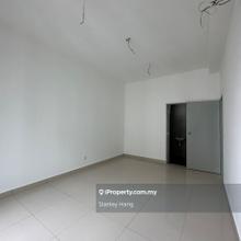 Freehold, Three Bedroom, Corner unit