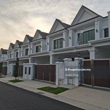 2 storey Terrace House @ South Hills Bandar Seri Alam for Sale