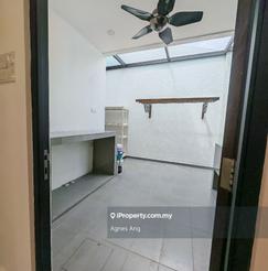 Wet kitchen 