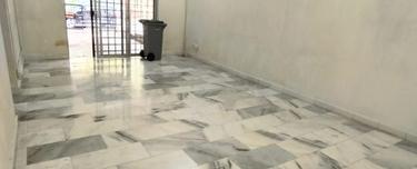 Garden Avenue Single storey terrace for rent 1