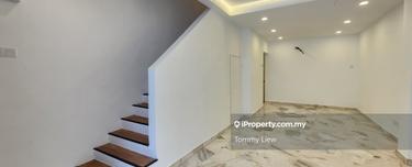 Fully Renovared , Refurbished House 1