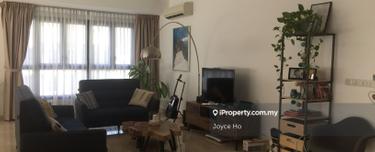 Bright airy corner unit 1
