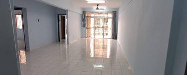 Freehold, Renovated Unit 1