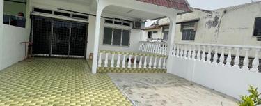 Single Storey House For Rent  1
