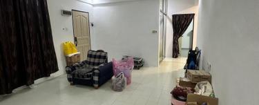 Taman Bukit Jambul Renovated & Furnished Newly Painted 936sf 3-Rooms 1