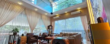 4 storey bungalow with private pool & lift@ Equine Park,Seri Kembangan 1