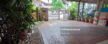 Freehold Individual Title. Gated 24 hours security, 15 mins to KL City 1