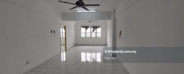 Below Market Price! Mature & Convenient Location. 1