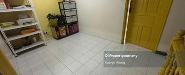Corner unit, high floor with greenery view  1