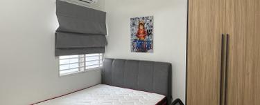 Middle Room for Rent 1