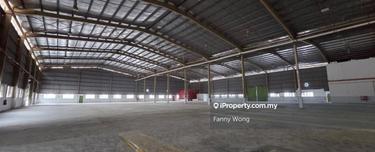 Corner Factory in Puncak Alam with Big Land for Rent, Limited !! 1