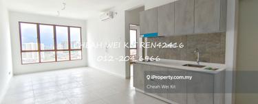 Brand New Unit _ Super Low Density Condo _ Good In Condition _ 1