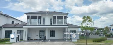 D Avenham Eco Grandeur, Puncak Alam 1