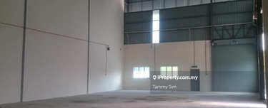 1.5 Storey Semi D Factory For Rent 1