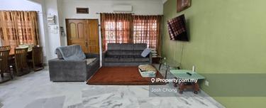 Beautiful Home Renovated Gated Guarded Walking To Chinese School & LRT 1