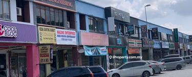 1.5 Storey End Lot Shop Putra Perdana Puchong Good to Invest Roi 6% 1