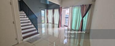 Short walk to Jaya One, short drive to MRT /LRT station 1